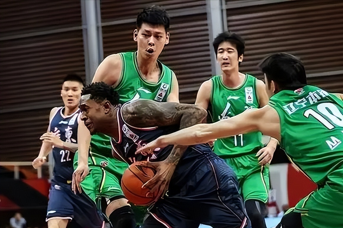 ng28-赛后体能课后，广东宏远主帅复盘备战葡超，引发热议，赛季目标并未改变(广东宏远新赛季赛程表)